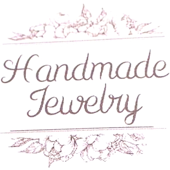 Beautiful Cupcake Necklace Ladies Kids Jewelry NEW Handcr… - Picture 5 of 10